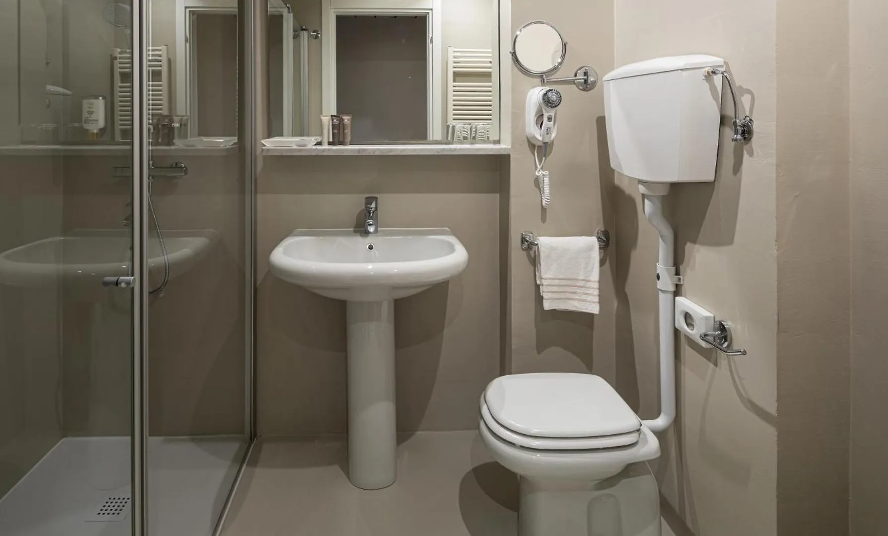 ****  Hotel Nettuno Bardolino Italy