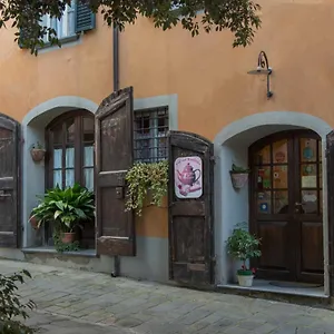 ***** Bed & Breakfast Antica Casa Dei Rassicurati Italy